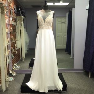 Lia Mia - Style JK112 - Size 10 - Ivory